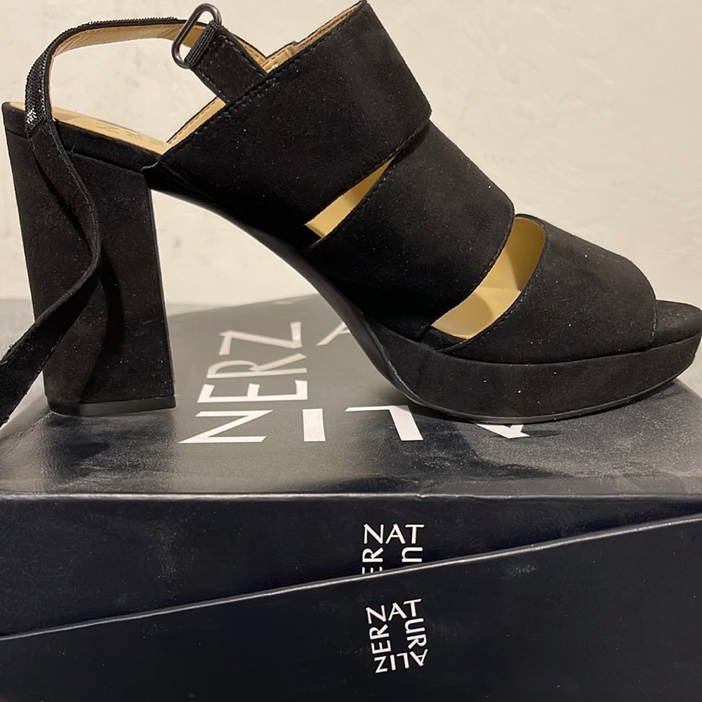 Womens size 10 straps black heels